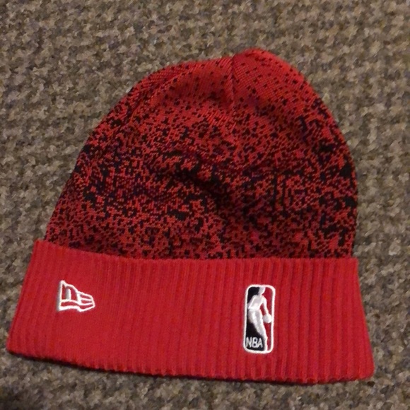 New Era Chicago Bulls Beanie (Red) - Picture 2 of 2